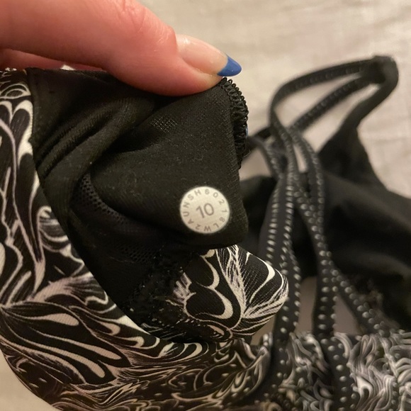 NWOT Lululemon Energy Sports Bra - Picture 5 of 5